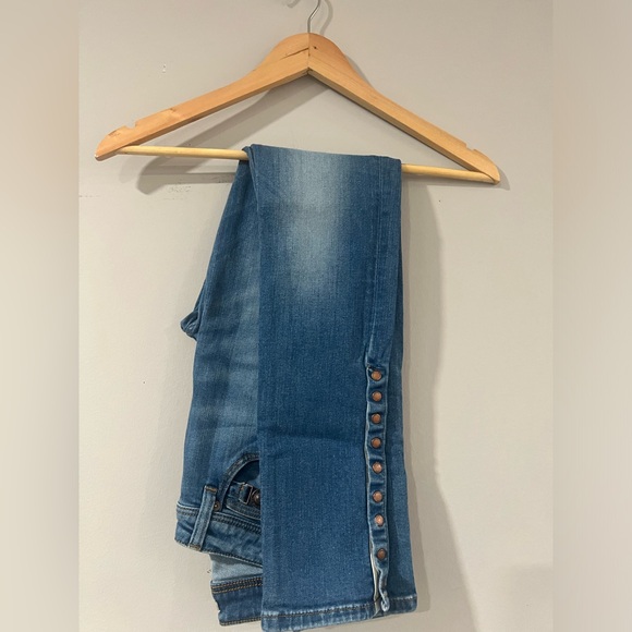 Burberry jeans. Perfect condition . - Picture 4 of 8